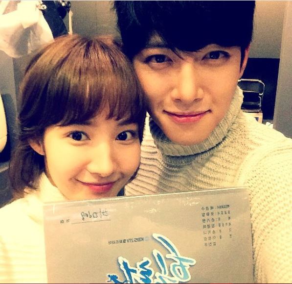 Ji Chang-Wook with his Healer co-star Park Min Young